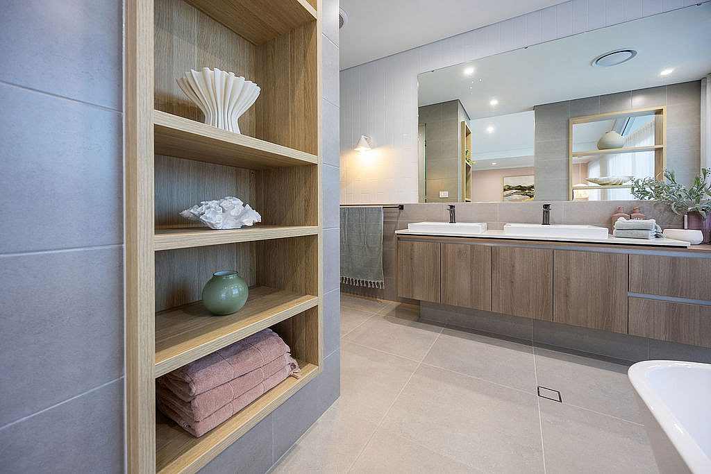 Del Rey Platinum SW Ensuite 1