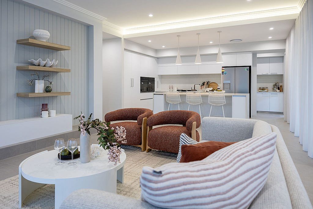 Del Rey Platinum SW Kitchen and Living