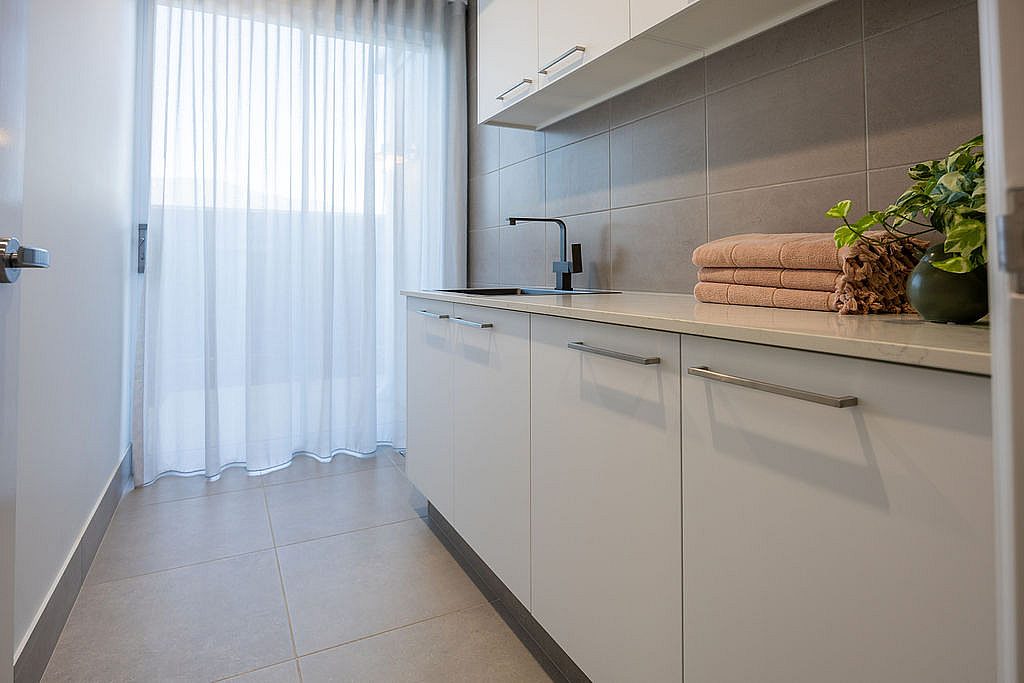 Del Rey Platinum SW Laundry