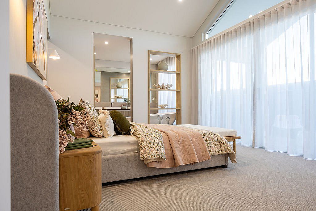 Del Rey Platinum SW Master Bedroom 1