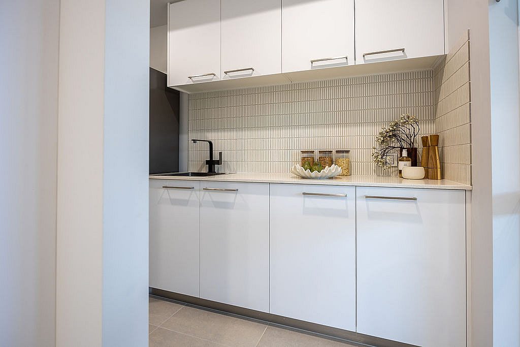 Del Rey Platinum SW Scullery