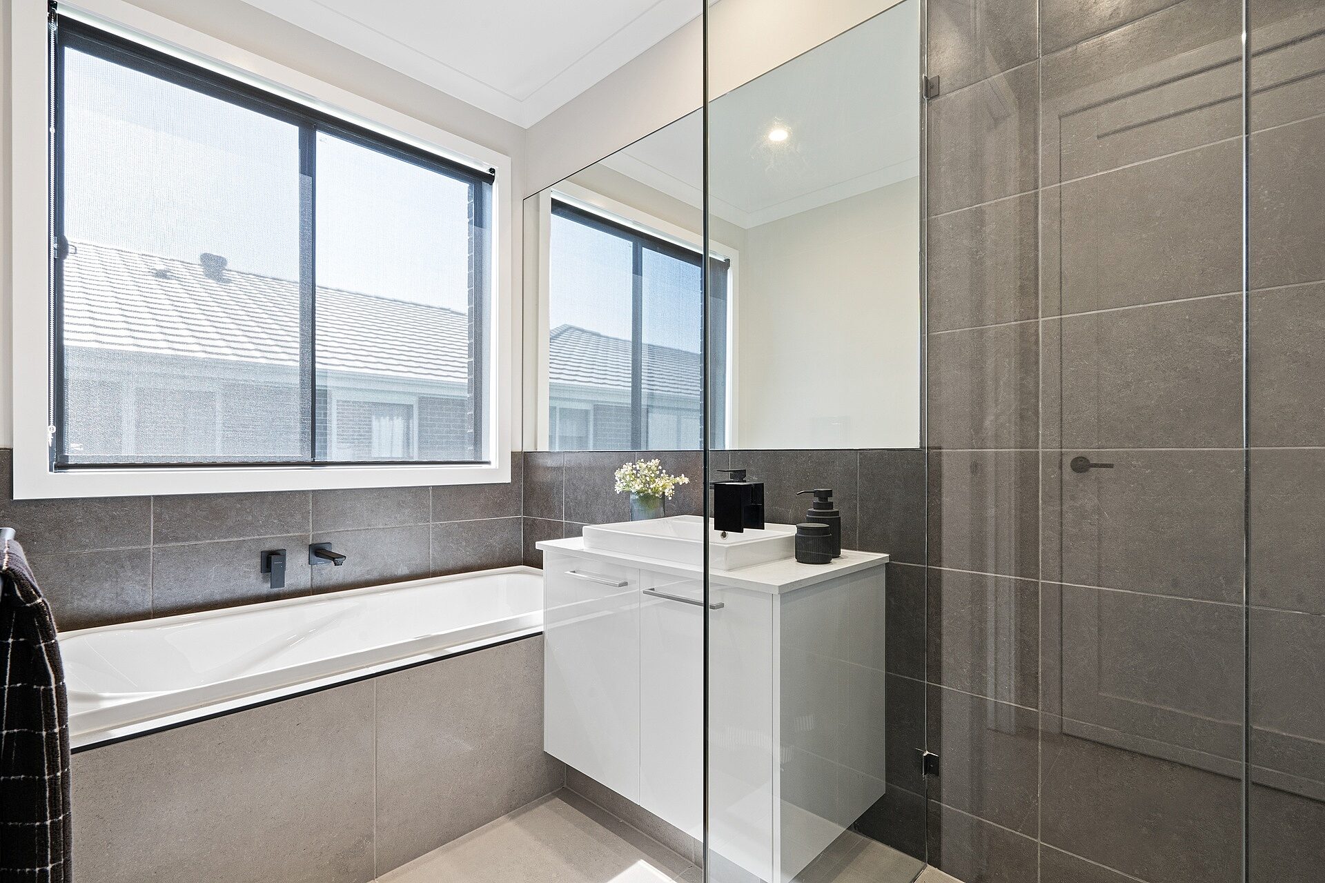 27 Origin Drive Sunbury Bathroom1