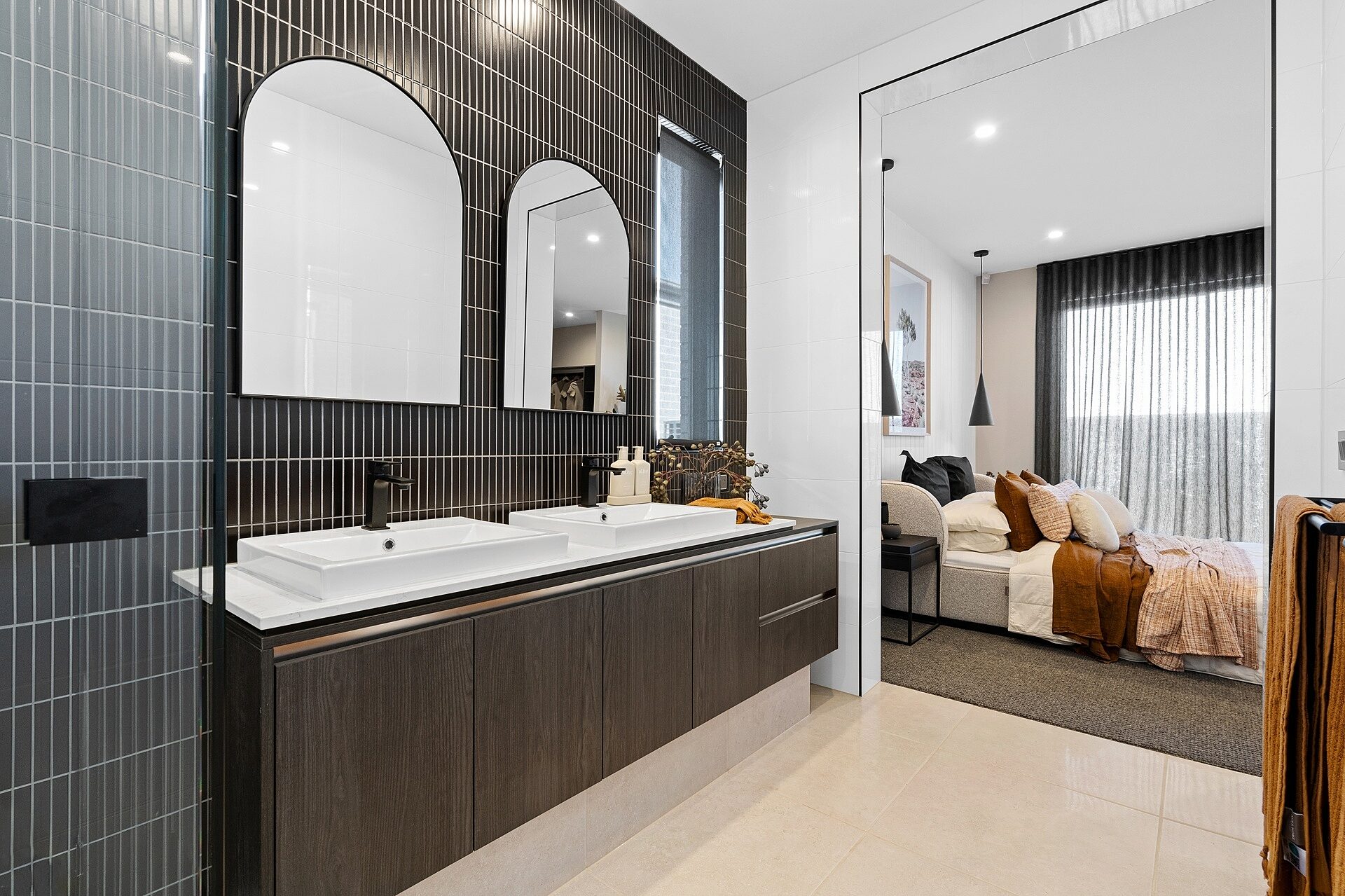 16 Perlino Boulevard Ensuite 2