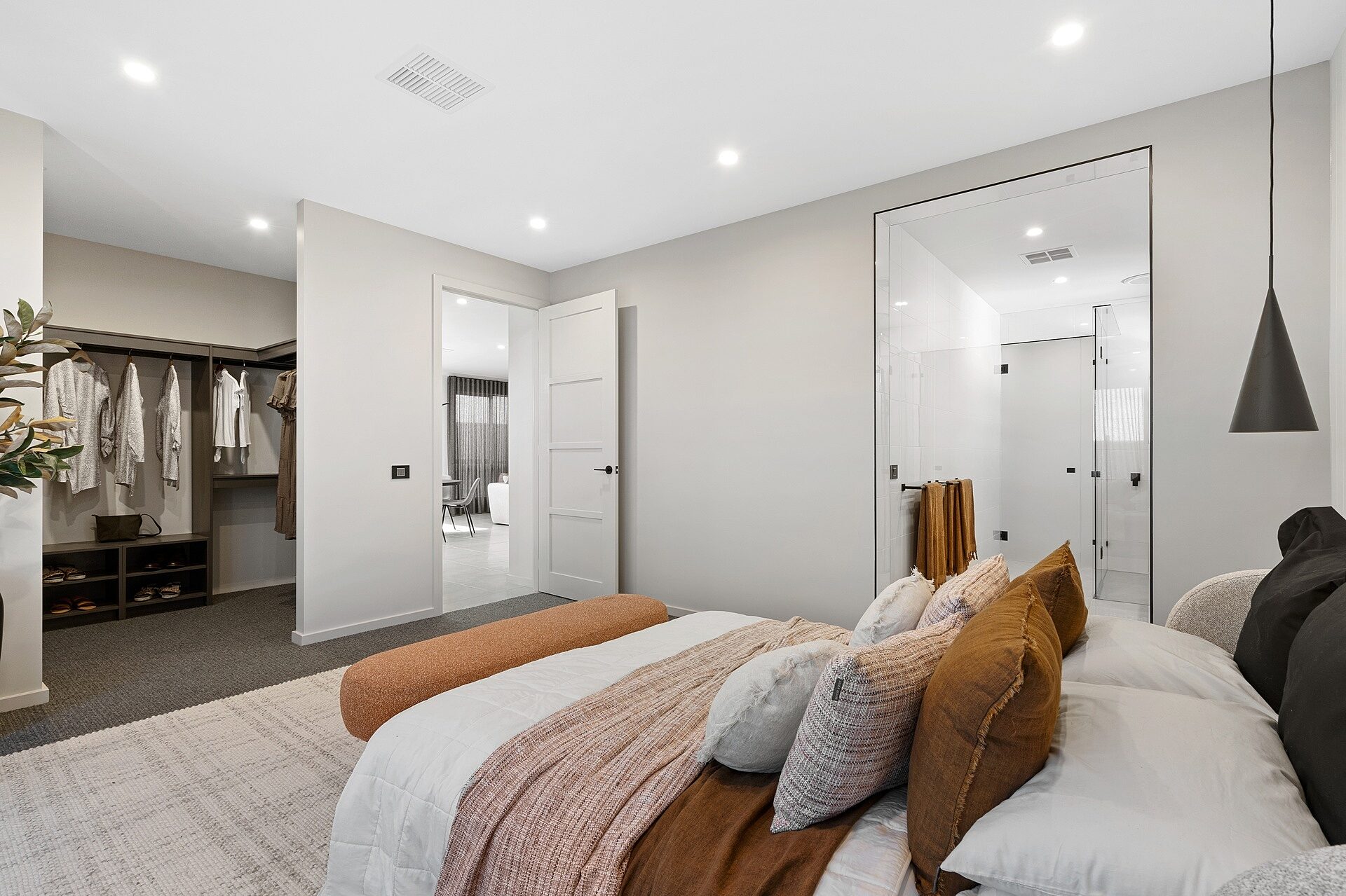 16 Perlino Boulevard Master Bed 2