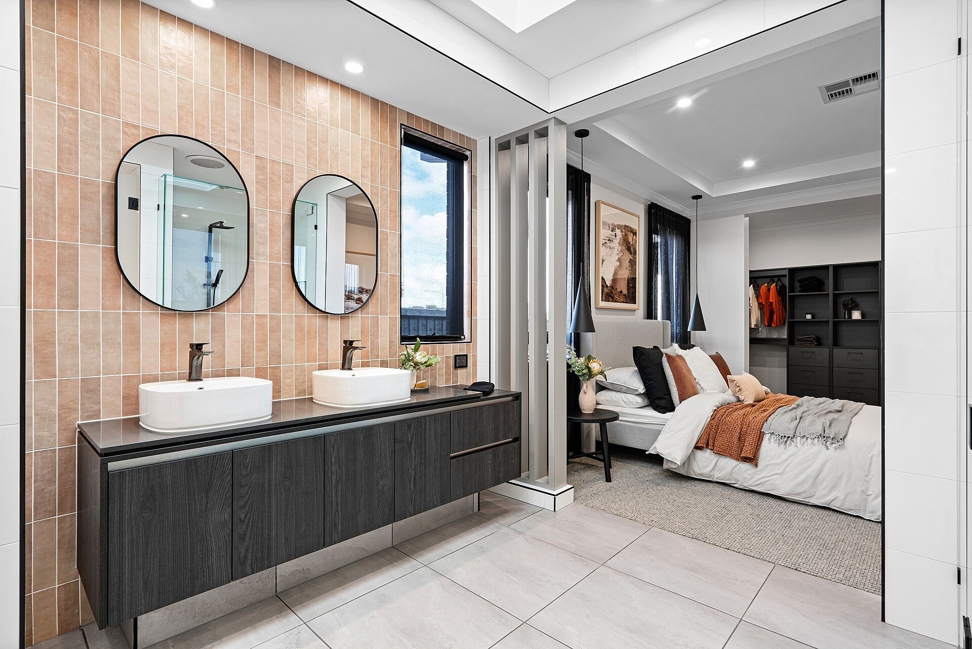 Master Ensuite The Denver Aintree 2