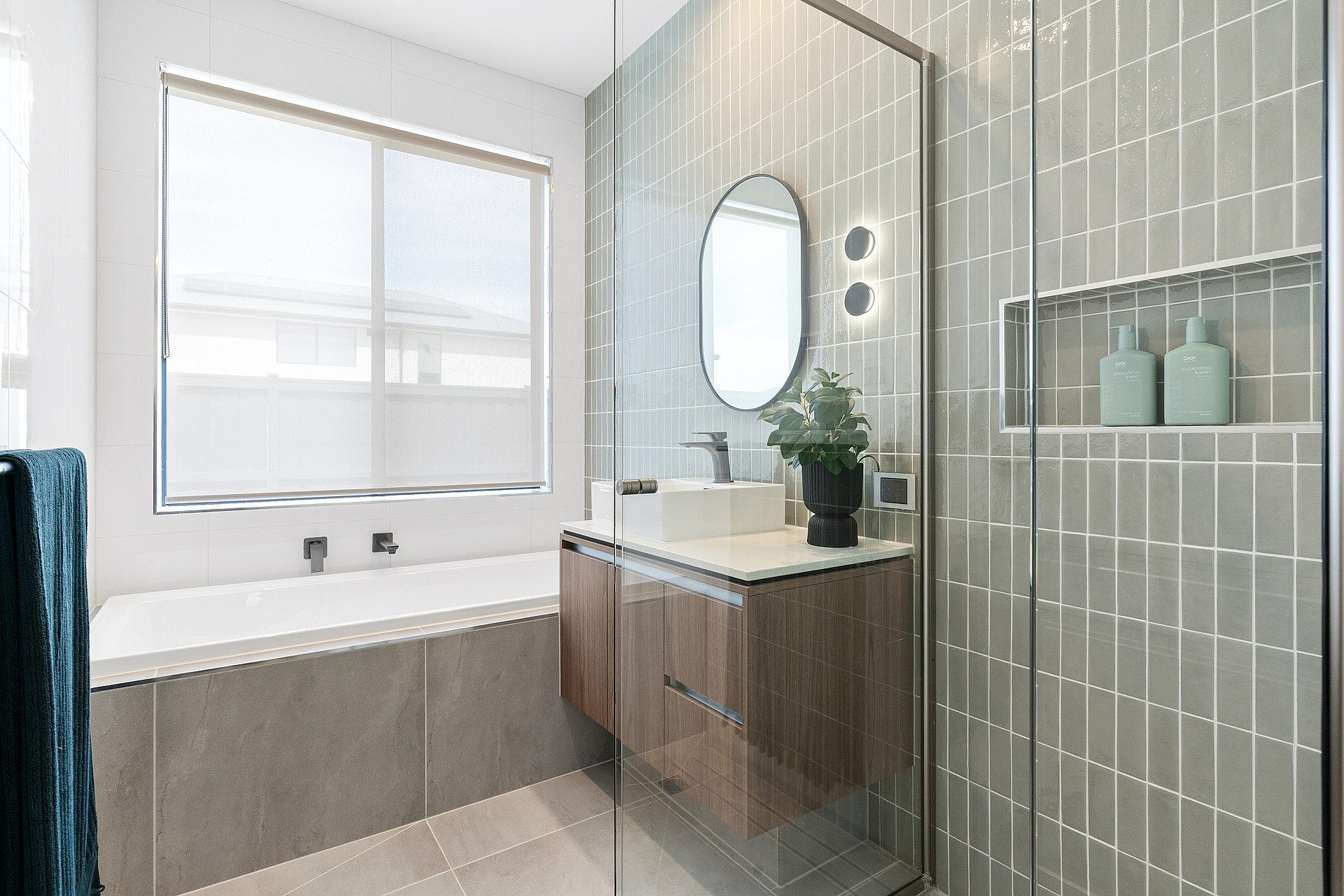 Bathroom The Modena 30 Tarneit