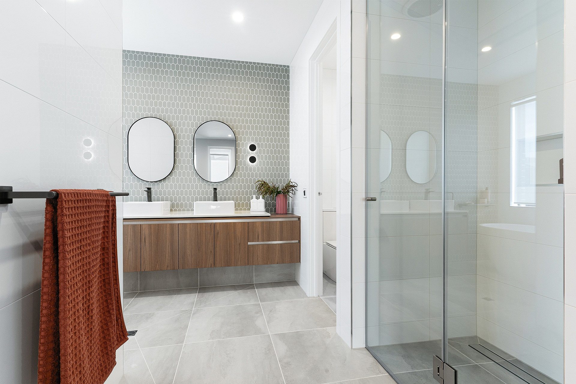 Ensuite Bathroom The Modena 30 Tarneit 1