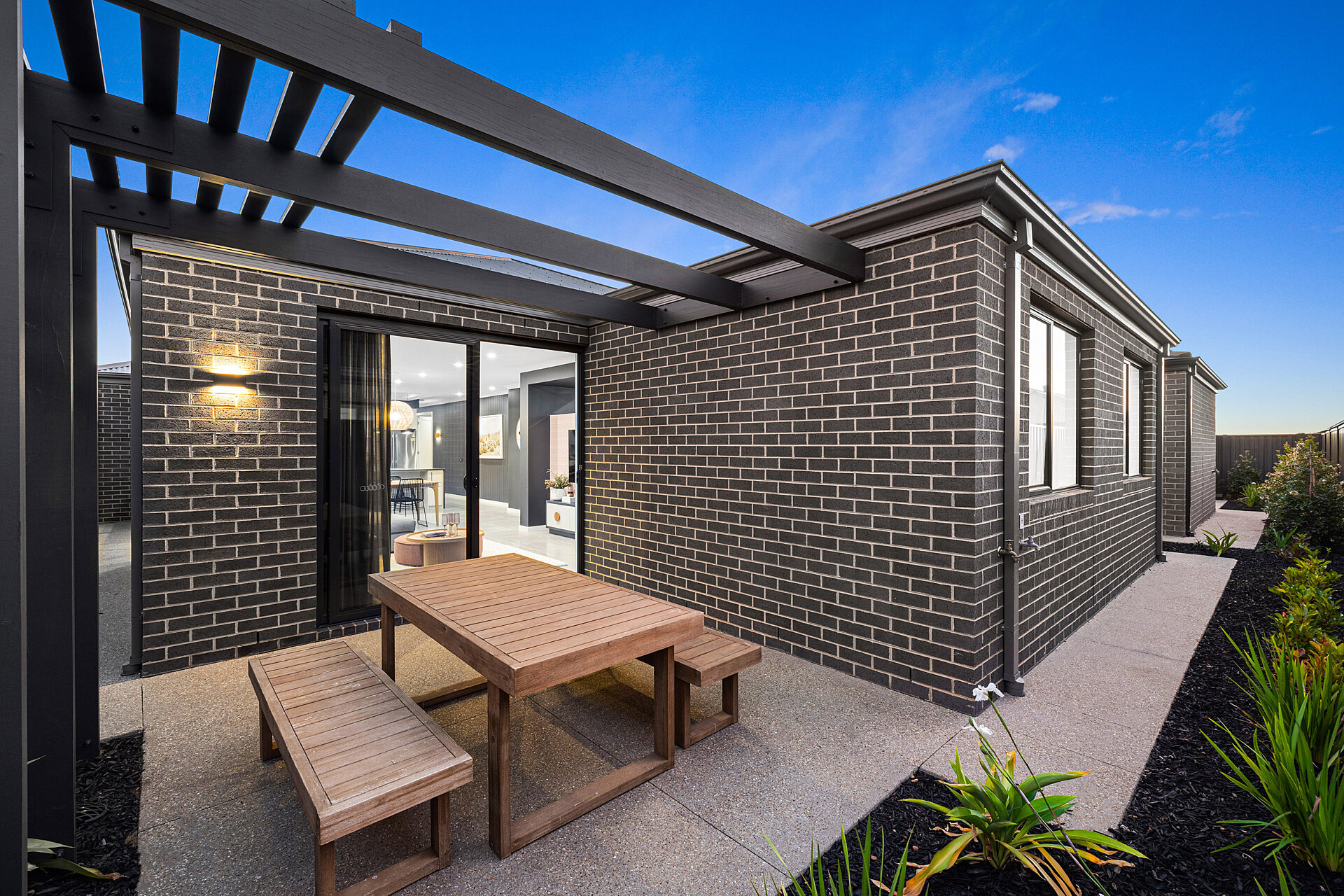 Alfresco Oakland22 Home Group