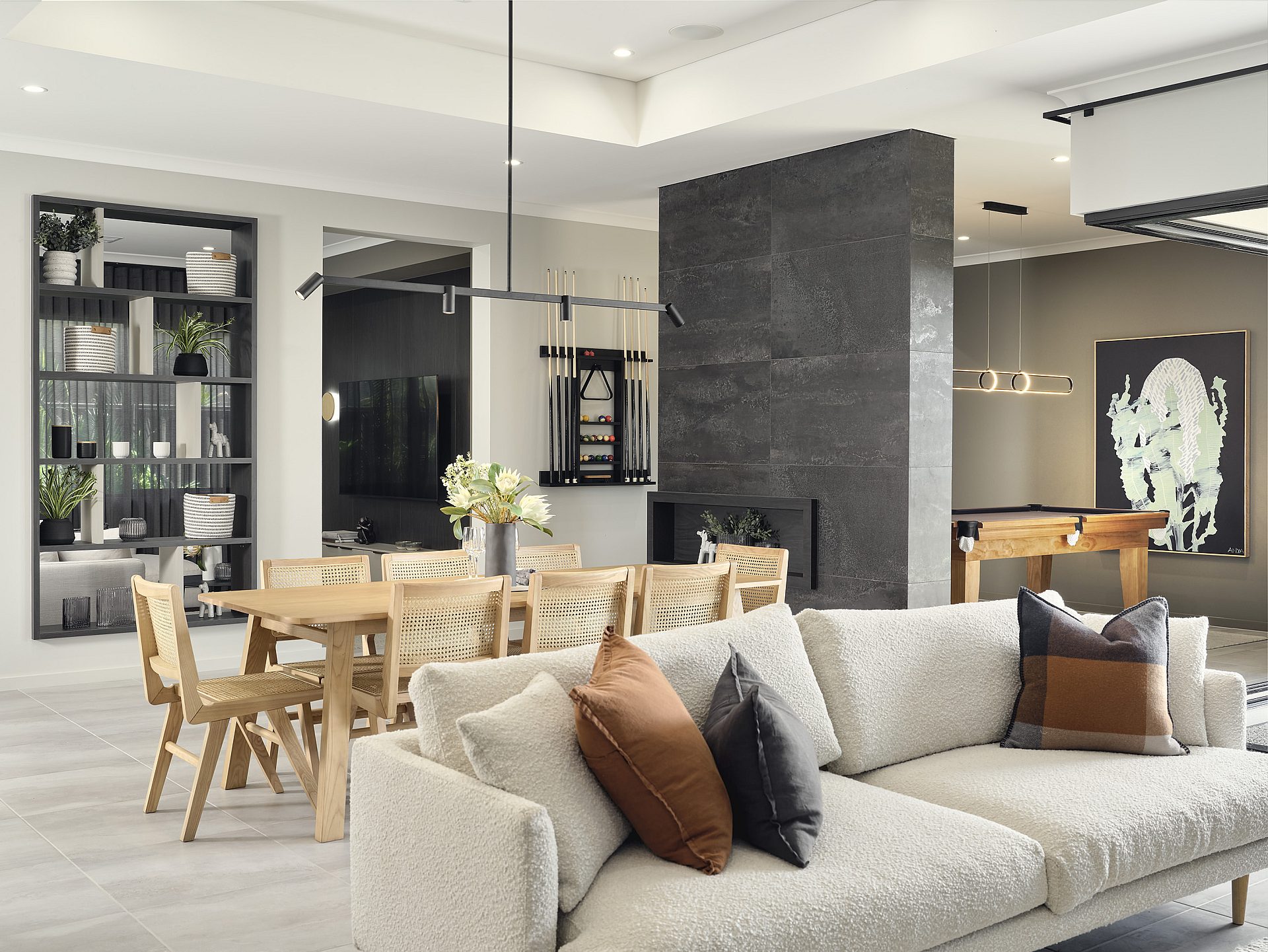 Cambridge Platinum Living Dining3