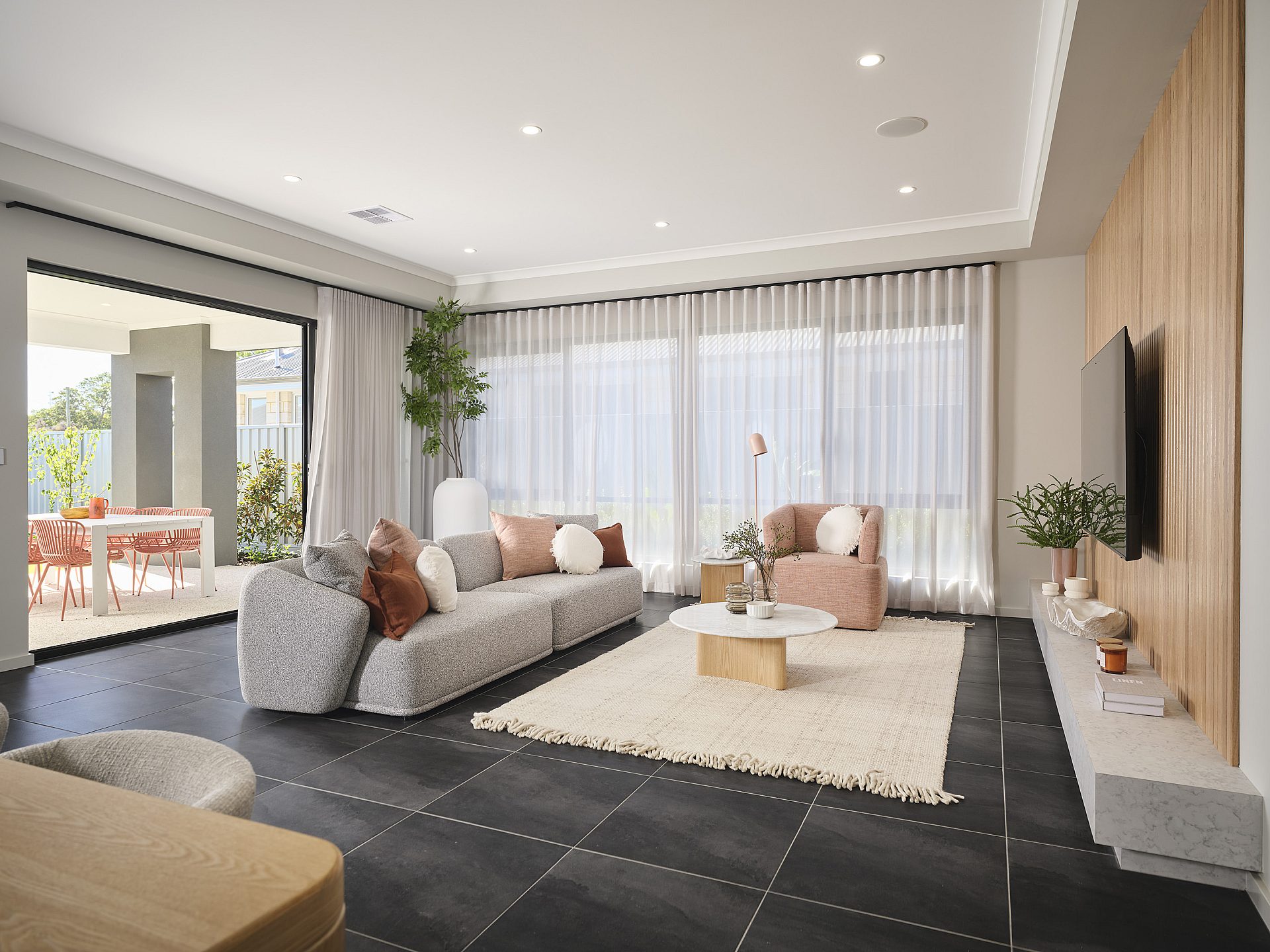 Living Hamilton Platinum