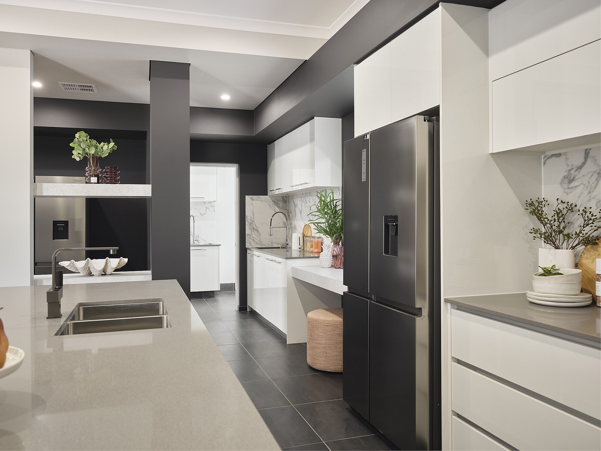 Scullery Hamilton Platinum