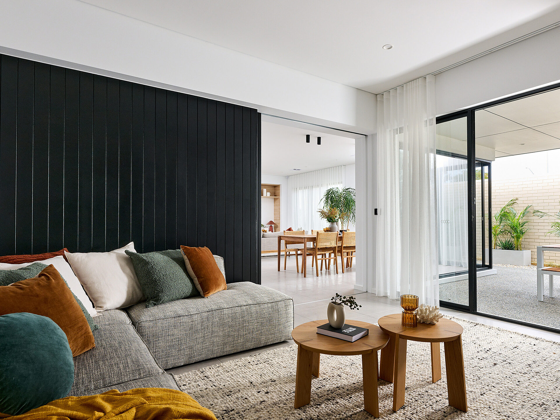 Theatre Home Group 4