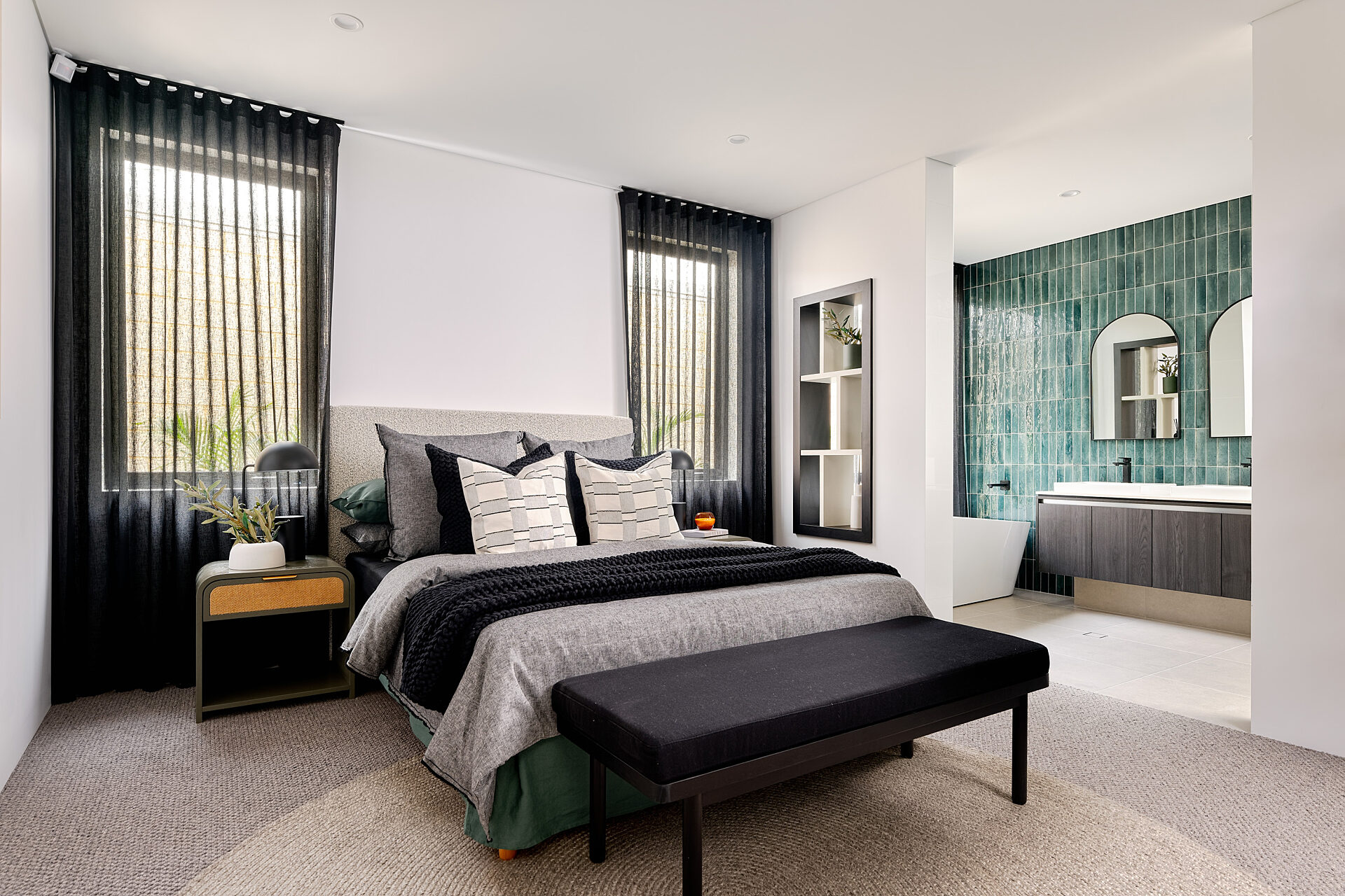 Master Bedroom Gallery7 Home Designs